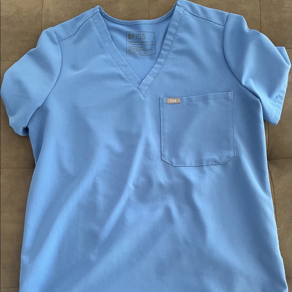 Figs Scrub Top